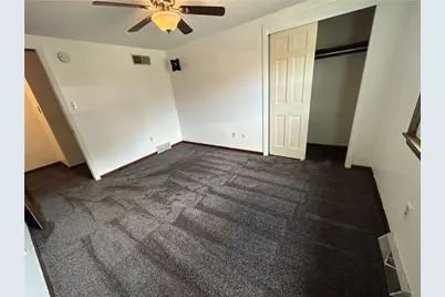 504 Maple St, Jeannette, PA 15644 - Photo 14
