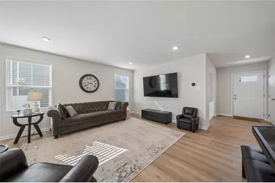 418 Coventry Ct, Lancaster Township, PA 16037 - Photo 6