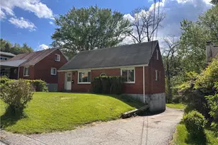 221 Dorothy Dr, Pittsburgh, PA 15235 - Photo 2