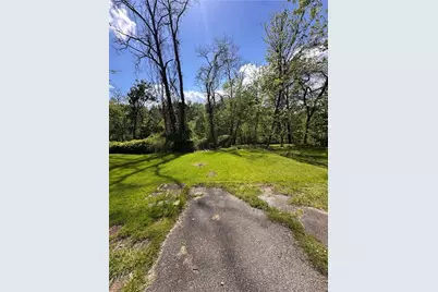 221 Dorothy Dr, Pittsburgh, PA 15235 - Photo 24