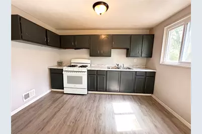 221 Dorothy Dr, Pittsburgh, PA 15235 - Photo 8