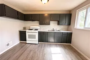 221 Dorothy Dr, Pittsburgh, PA 15235 - Photo 8
