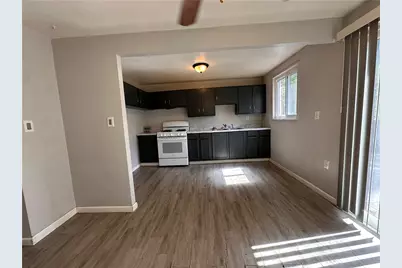 221 Dorothy Dr, Pittsburgh, PA 15235 - Photo 6