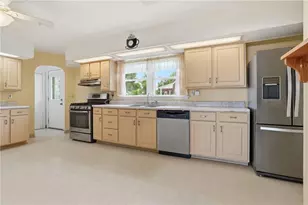 2198 Ridge Rd, Monaca, PA 15061 - Photo 14