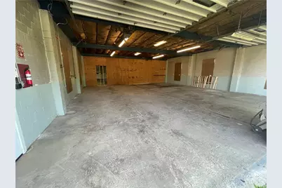 10 Rhoda St, Farrell, PA 16121 - Photo 8