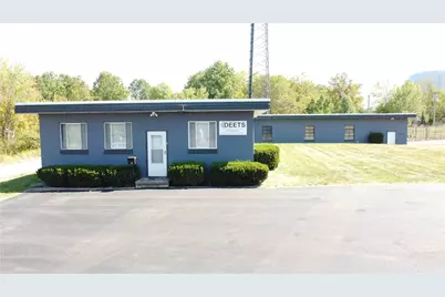 10 Rhoda St, Farrell, PA 16121 - Photo 1