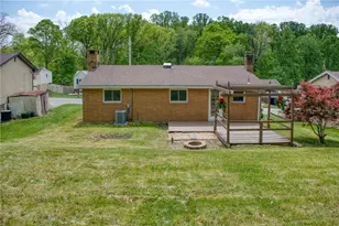 417 Diehl Dr, McKeesport, PA 15132 - Photo 2