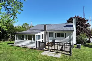 246 Pine Dr, Summit Township, PA 16002 - Photo 4
