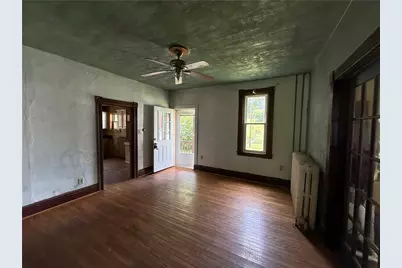 210 Chestnut St, Saint Clair Township, PA 15944 - Photo 8