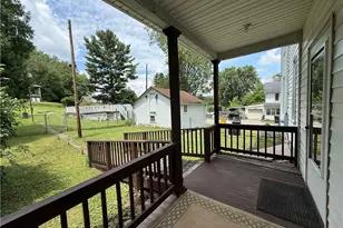 210 Chestnut St, Saint Clair Township, PA 15944 - Photo 2