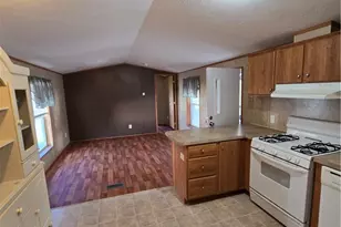 110 Country Garden Estates Dr, East Franklin Township, PA 16262 - Photo 4