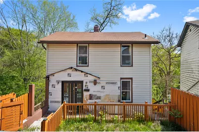34 E Roseridge St, Pittsburgh, PA 15202 - Photo 1