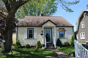 919 Columbia Ave, Grove City Boro, PA 16127 - Photo 2