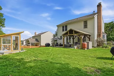 149 Stonewood Dr, Bethel Park, PA 15102 - Photo 4