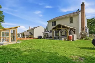 149 Stonewood Dr, Bethel Park, PA 15102 - Photo 4