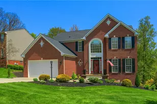 133 Hunter Dr, Cranberry Township, PA 16066 - Photo 2