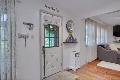 304 Orlando Ave, Neshannock Township, PA 16105 - Photo 4