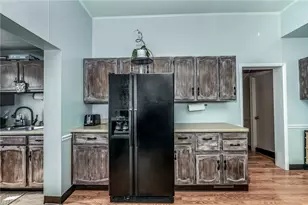 306 Jefferson St, Latrobe, PA 15650 - Photo 10
