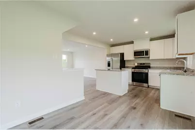 159 White Oak Drive #B, Evans City, PA 16033 - Photo 4