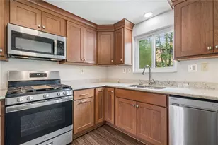 4137 Cambridge, Hempfield Township, PA 15642 - Photo 10