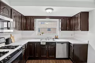 9 Chapel Dr, Ross Twp, PA 15237 - Photo 8