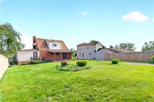 1715 Morton Ave, West Mifflin, PA 15122 - Photo 32