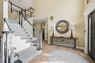 1560 Barrington Dr, Pittsburgh, PA 15090 - Photo 4
