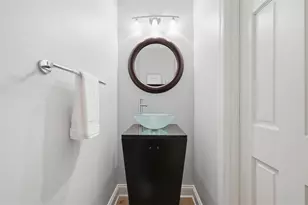 1560 Barrington Dr, Pittsburgh, PA 15090 - Photo 10