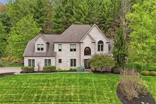 1560 Barrington Dr, Pittsburgh, PA 15090 - Photo 1