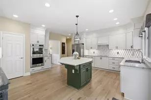1560 Barrington Dr, Pittsburgh, PA 15090 - Photo 14