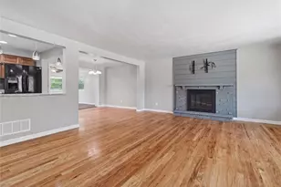 345 Maize Dr, Pittsburgh, PA 15236 - Photo 8