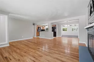 345 Maize Dr, Pittsburgh, PA 15236 - Photo 6