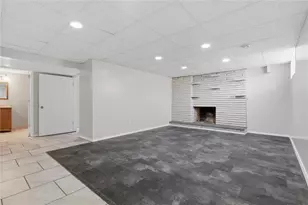 345 Maize Dr, Pittsburgh, PA 15236 - Photo 34