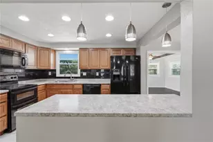 345 Maize Dr, Pittsburgh, PA 15236 - Photo 16