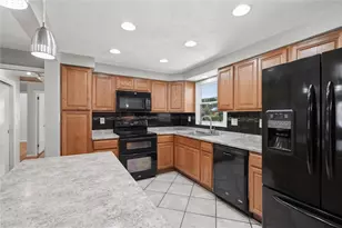 345 Maize Dr, Pittsburgh, PA 15236 - Photo 12