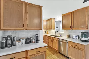 230 Great Smokey Dr, Pittsburgh, PA 15239 - Photo 10