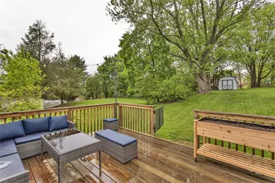 230 Great Smokey Dr, Pittsburgh, PA 15239 - Photo 16
