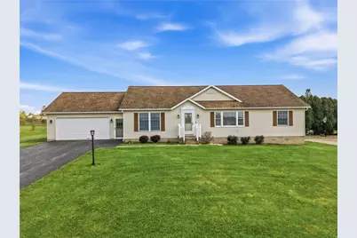 7 Windsor Drive, Hempfield Township, PA 16125 - Photo 1