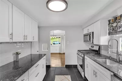 168 E Gilmore Ave, Trafford, PA 15085 - Photo 6