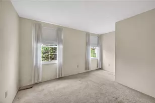 142 Thunderwood Dr, Bethel Park, PA 15102 - Photo 28