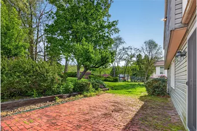 142 Thunderwood Dr, Bethel Park, PA 15102 - Photo 34
