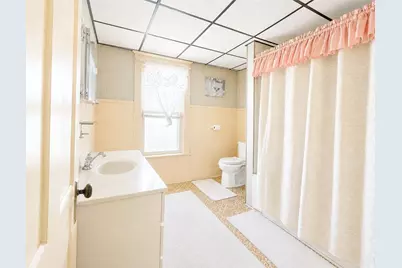 514 W Brady St, Butler, PA 16001 - Photo 14