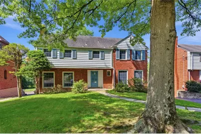 334 Jefferson Dr, Pittsburgh, PA 15228 - Photo 2