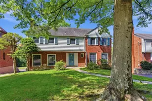 334 Jefferson Dr, Pittsburgh, PA 15228 - Photo 2