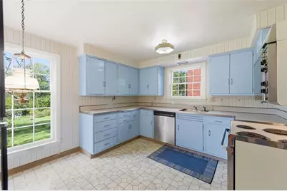 334 Jefferson Dr, Pittsburgh, PA 15228 - Photo 10