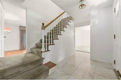 334 Jefferson Dr, Pittsburgh, PA 15228 - Photo 4