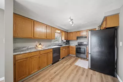 130 Fobes Dr, Hanover Township, PA 15026 - Photo 8