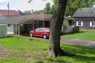 303 W South St, Carmichaels-Cumberland, PA 15320 - Photo 6