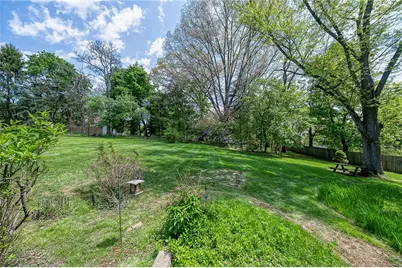 9716 East Rd, Pittsburgh, PA 15127 - Photo 4