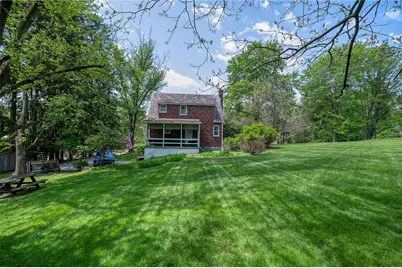 9716 East Rd, Pittsburgh, PA 15127 - Photo 6